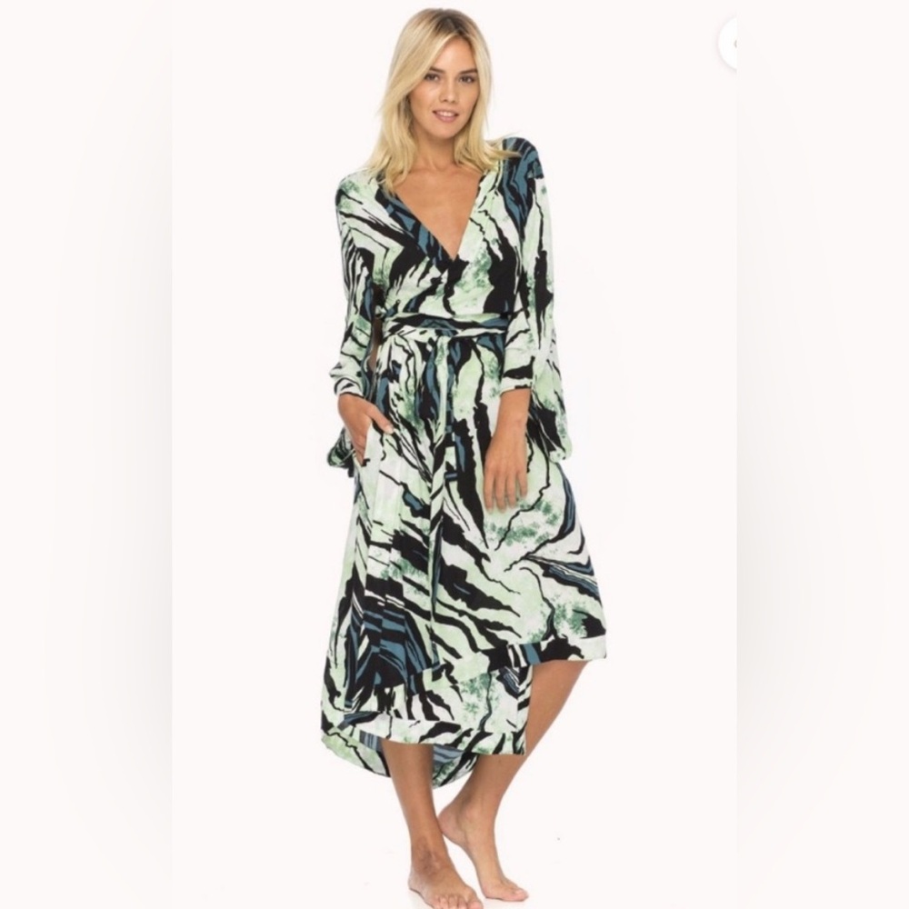 Indah Frankie Kimono Wrap White & Green Tiger Print Wrap Midi Dress Size XS